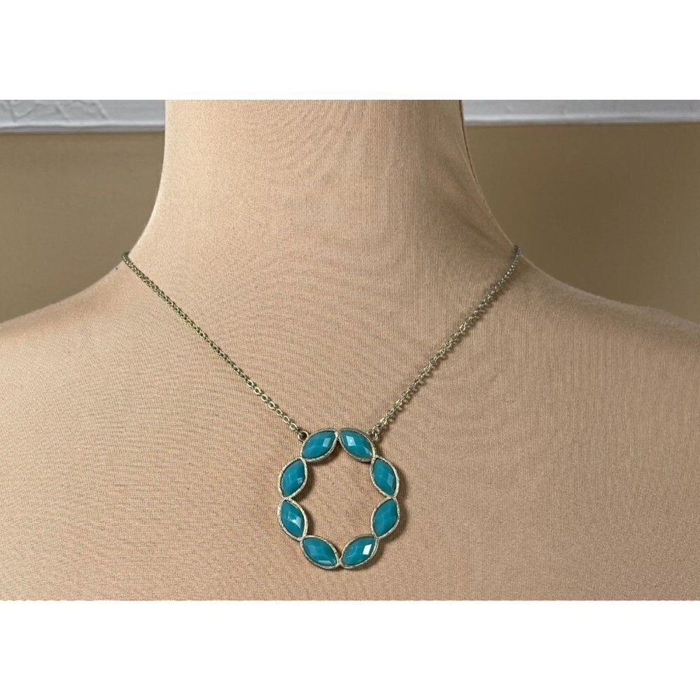 Turquoise Colored Open Circle Short Necklace Gold Tone Lobster Clasp